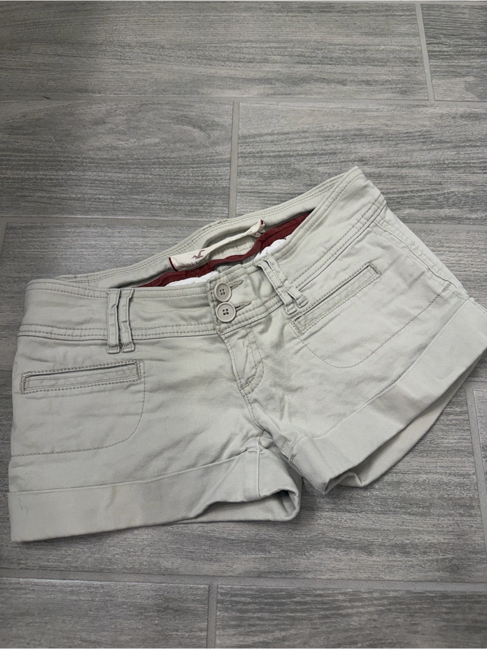 Vintage Hollister Light Cream Cuffed Shorts
